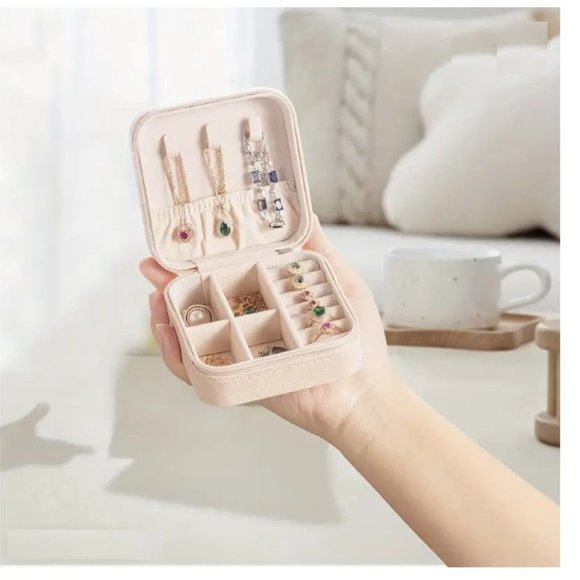 Jewelry Travel Case - Picture 6 of 7